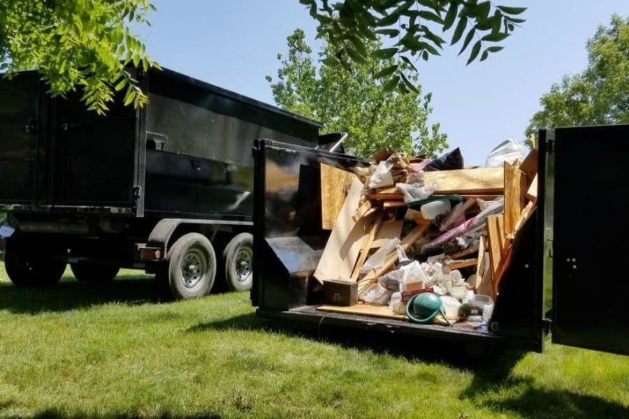 Hauling services in Santa Rosa, CA for heavy debris, appliances, and yard waste